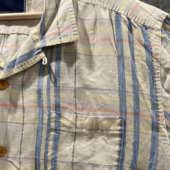Tommy Bahama button up plaid short sleeve shirt. - Picture 5 of 8